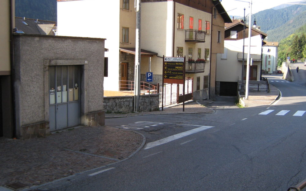 Ampio magazzino in centro a Vezza d’Oglio